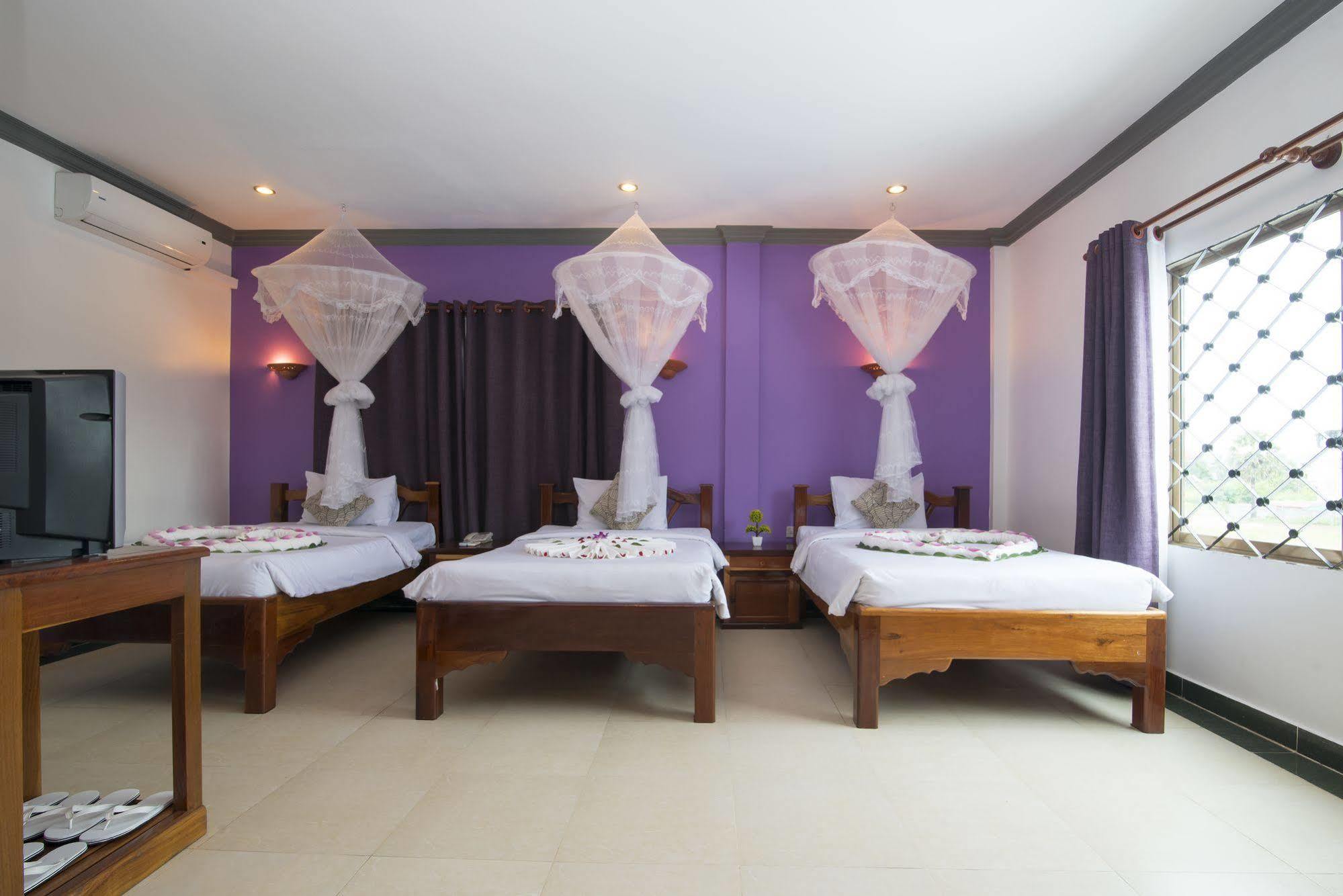 Tan Kang Angkor Hotel Сіємреап Екстер'єр фото