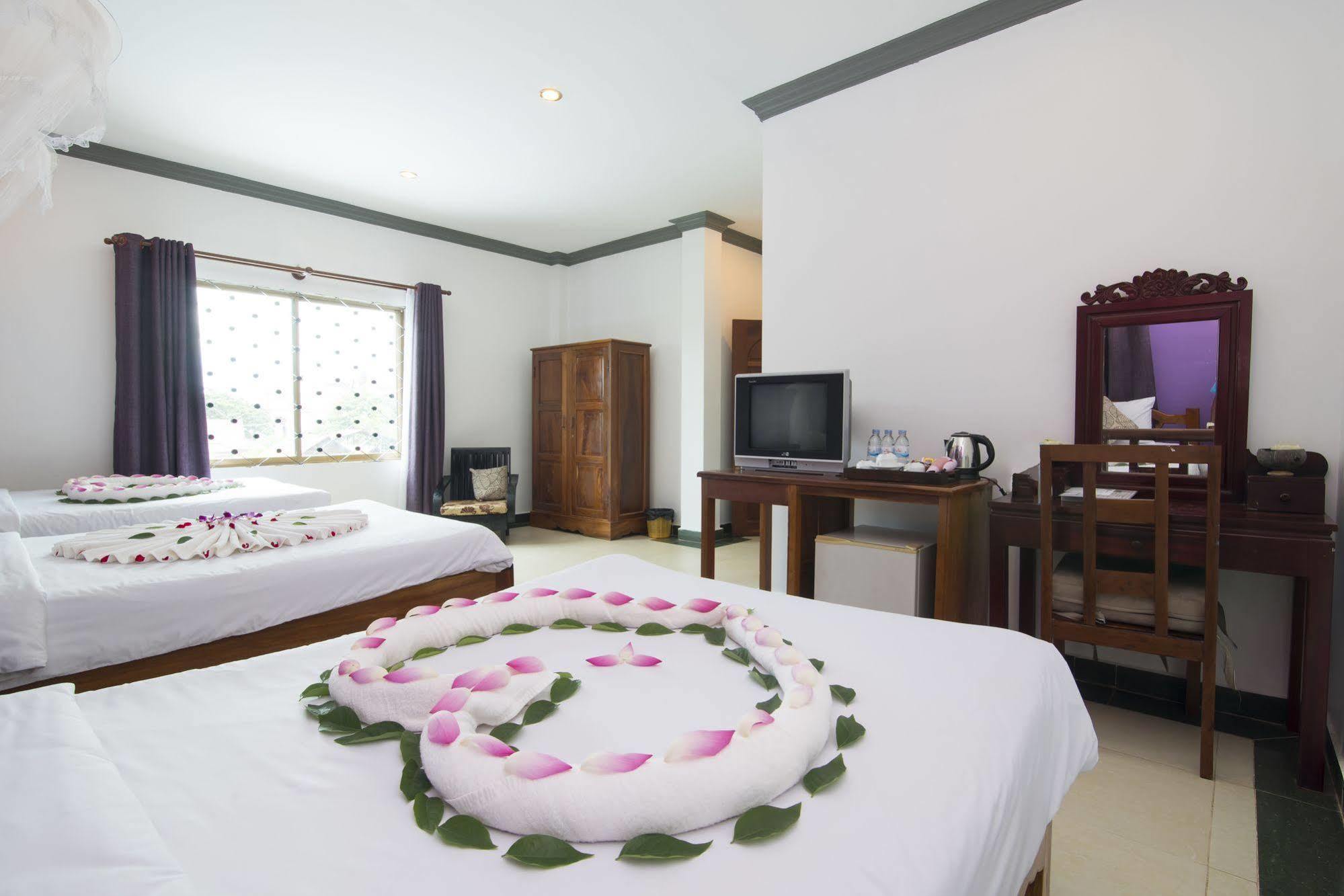 Tan Kang Angkor Hotel Сіємреап Екстер'єр фото